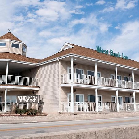 West Bank Inn セライナ  エクステリア 写真