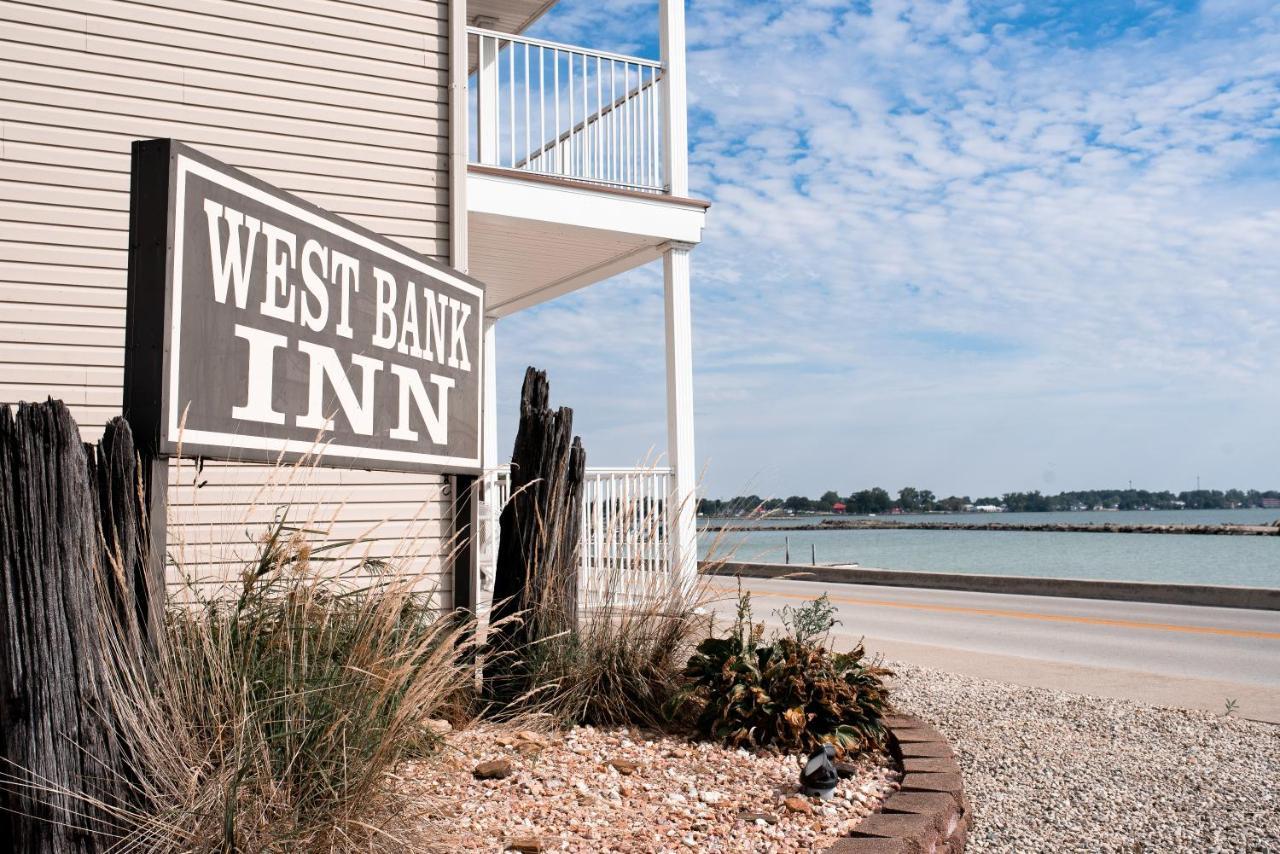 West Bank Inn セライナ  エクステリア 写真